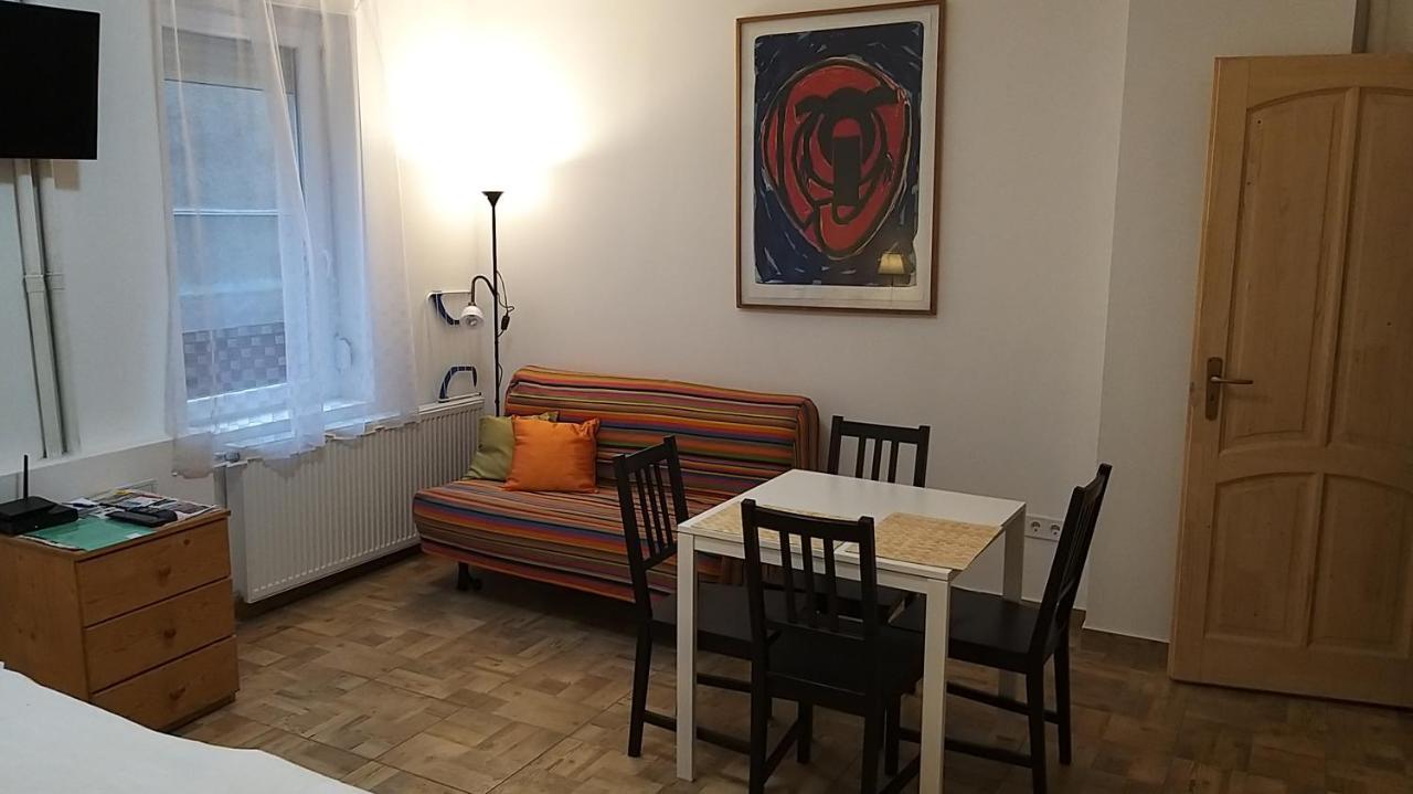 O-Ujlak Apartman Βουδαπέστη Εξωτερικό φωτογραφία